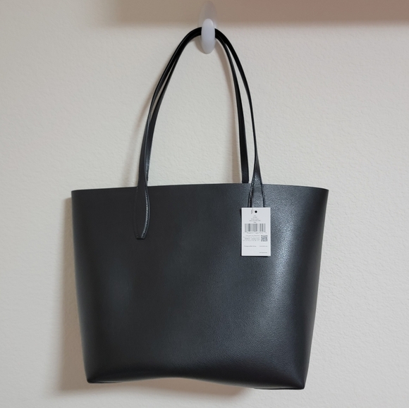 New Disney X Kate Spade Black and Red Reversible Disney Tote - Picture 3 of 3